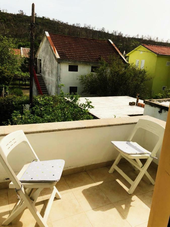 Vila Jovana Сутоморе Экстерьер фото